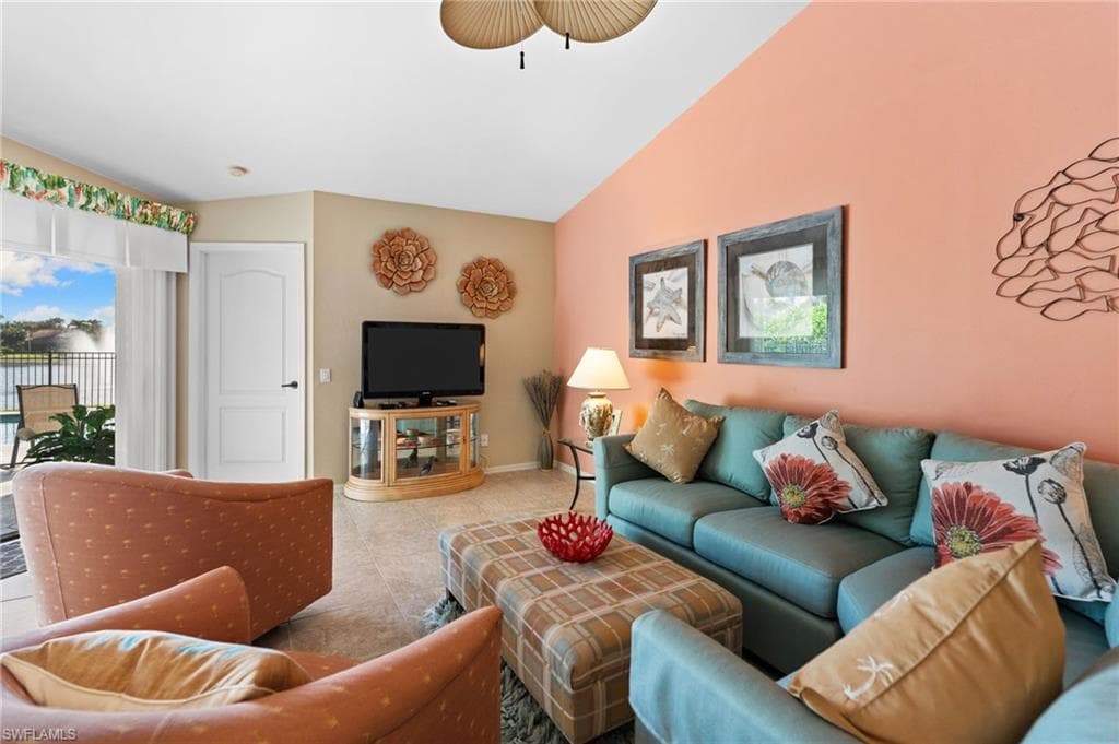 200 Saint James WAY, NAPLES FL 34104-7