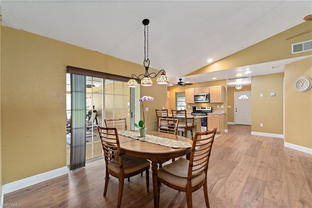 7220 Hendry Creek DR, FORT MYERS FL 33908-9