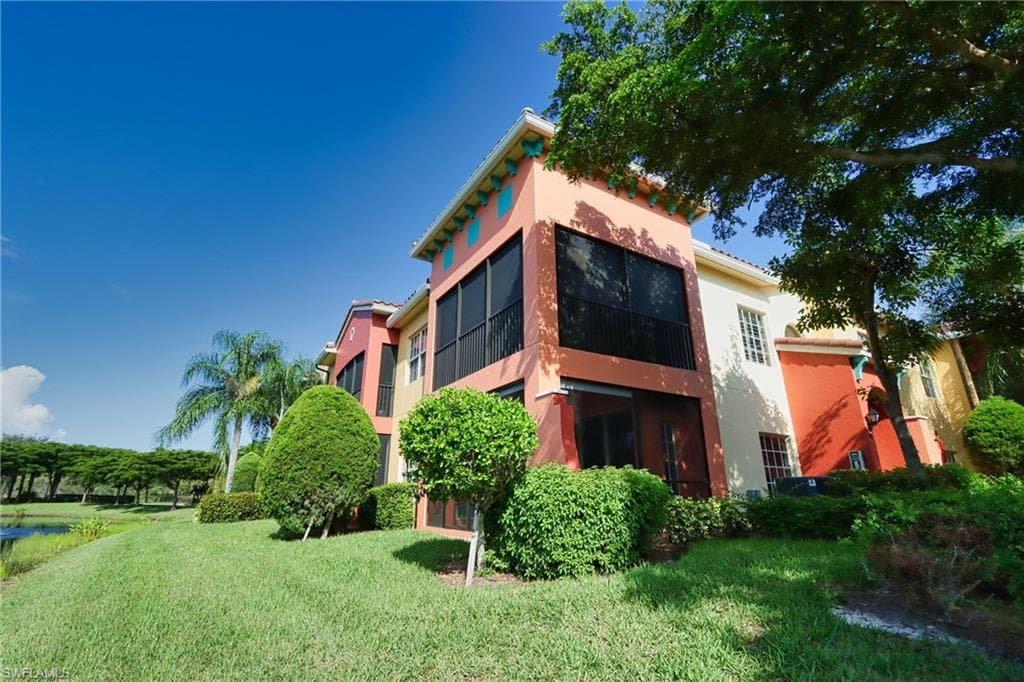 8601 Piazza Del Lago CIR # 101, ESTERO FL 33928-5
