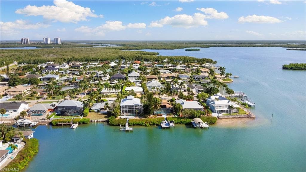 418 Panay AVE, NAPLES FL 34113-32