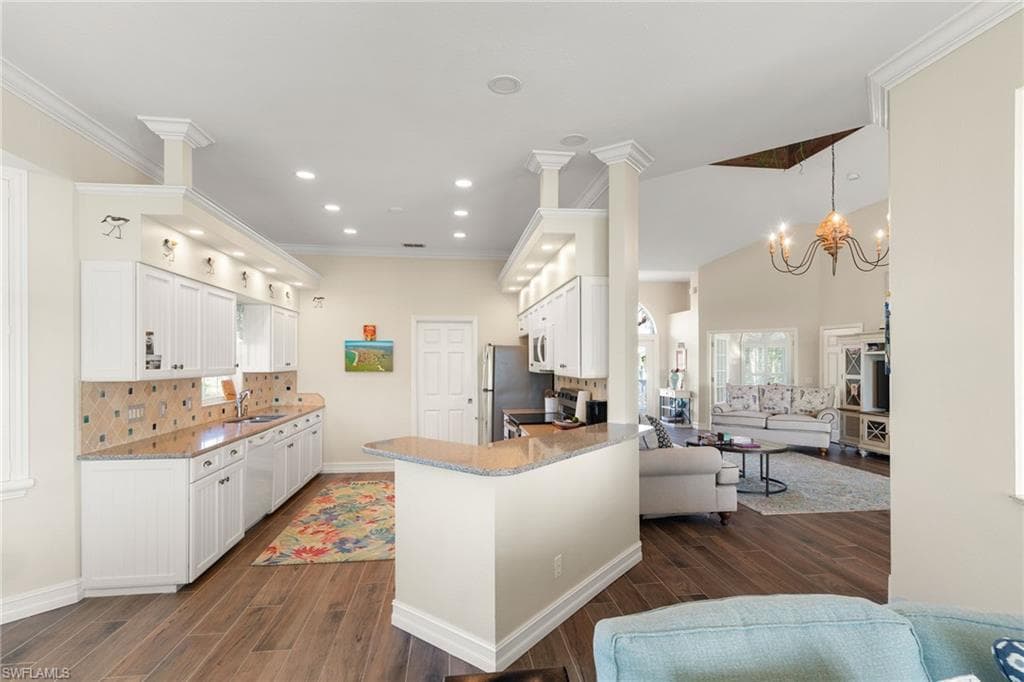 418 Panay AVE, NAPLES FL 34113-13