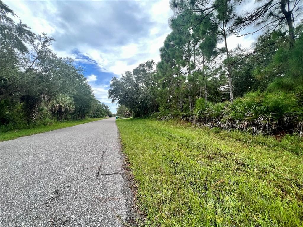 5291 Hoffman ST, PORT CHARLOTTE FL 33981-2