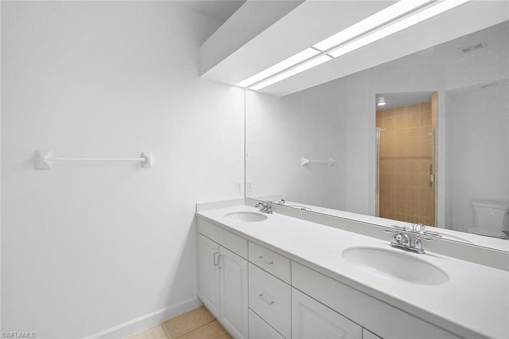 8581 Via Garibaldi CIR # 201, ESTERO FL 33928-25