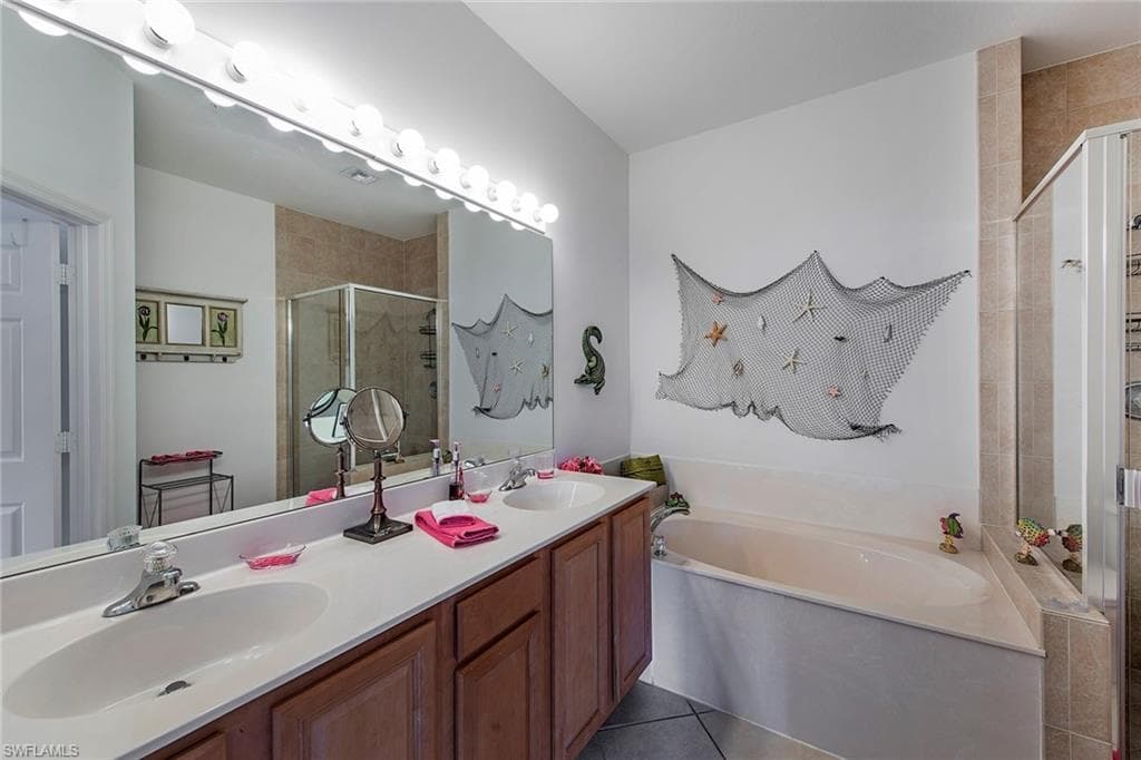 24300 SANDPIPER ISLE WAY # 201, BONITA SPRINGS FL 34134-6