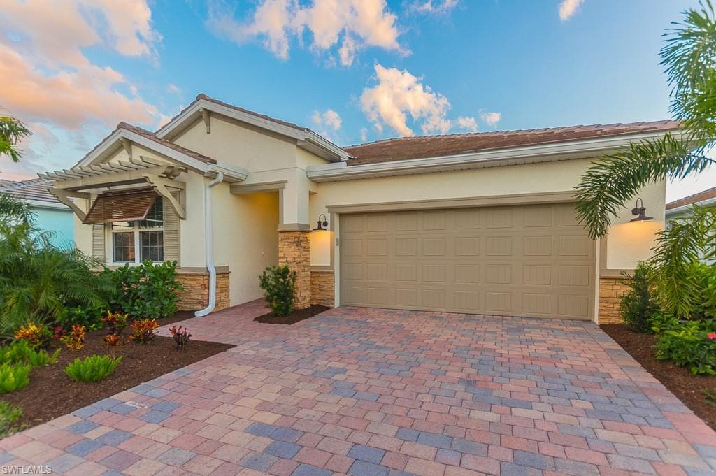 14670 Catamaran PL, NAPLES FL 34114-2