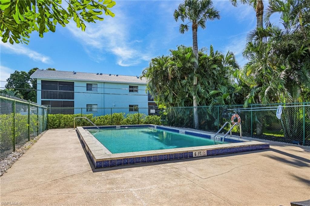 4903 Vincennes ST 116-23
