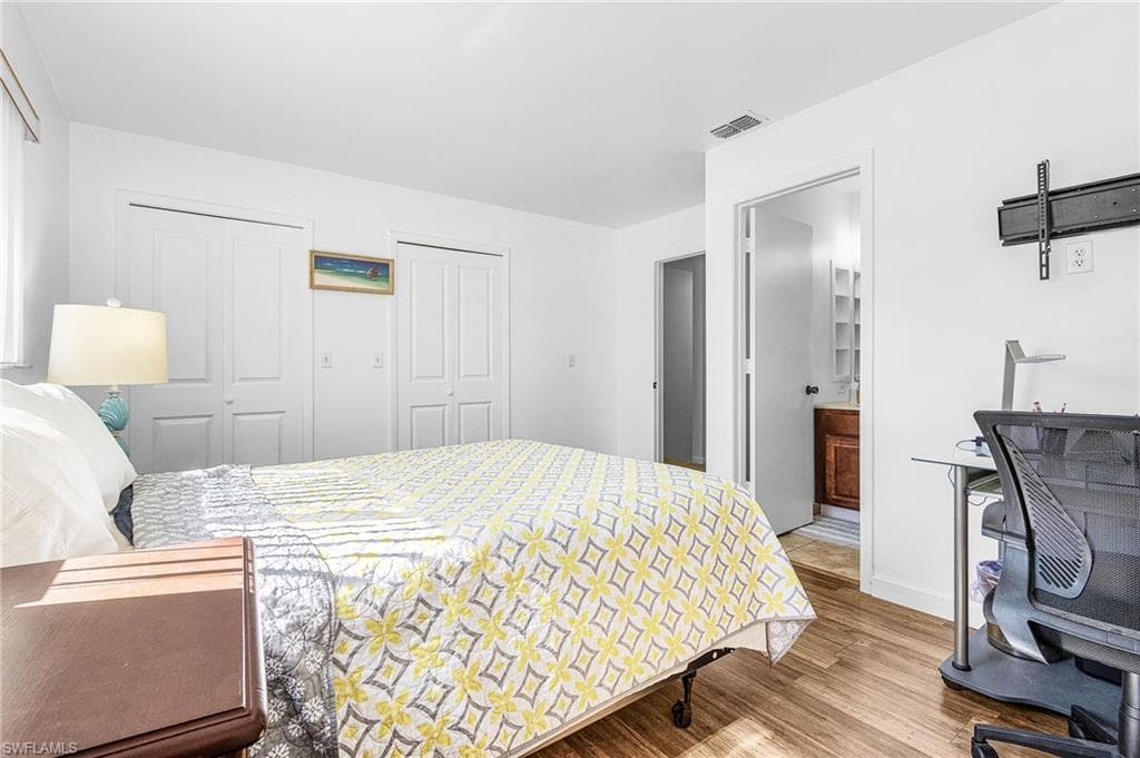 4903 Vincennes ST 116-17