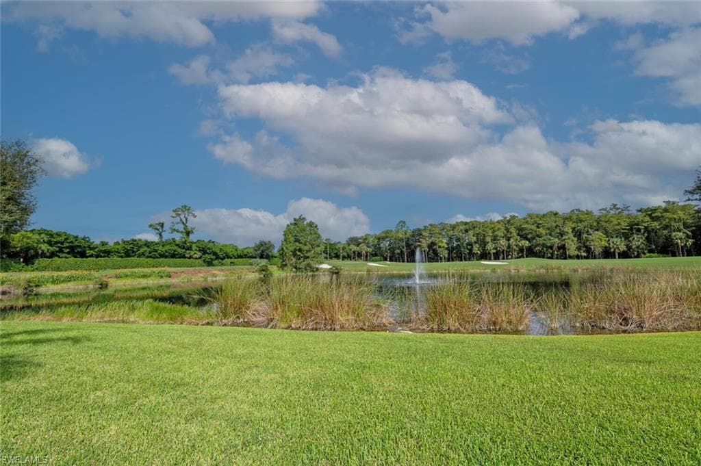 2895 Cypress Trace CIR # 202, NAPLES FL 34119-26