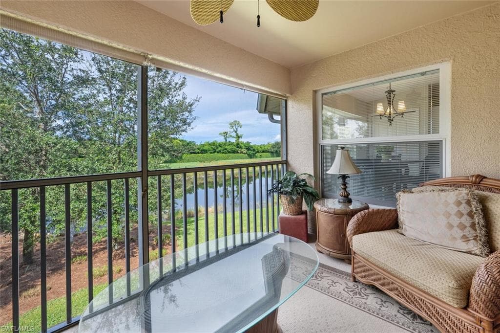 2895 Cypress Trace CIR # 202, NAPLES FL 34119-23