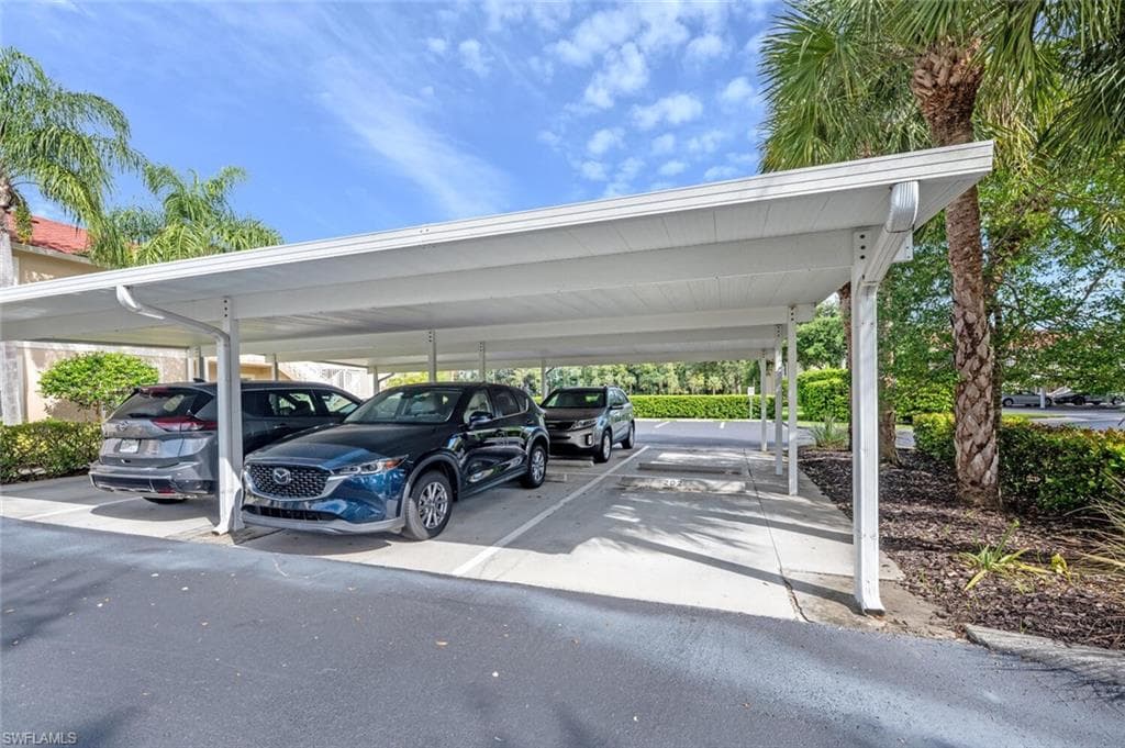 2895 Cypress Trace CIR # 202, NAPLES FL 34119-29