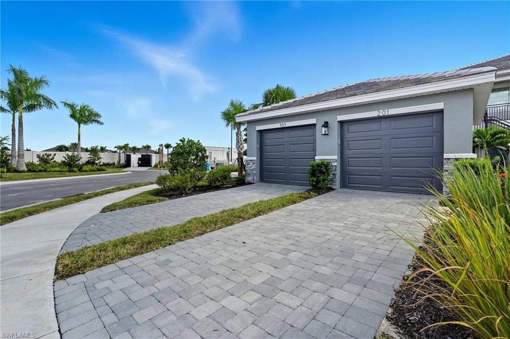 11861 Venetian Lagoon DR, FORT MYERS FL 33913-1