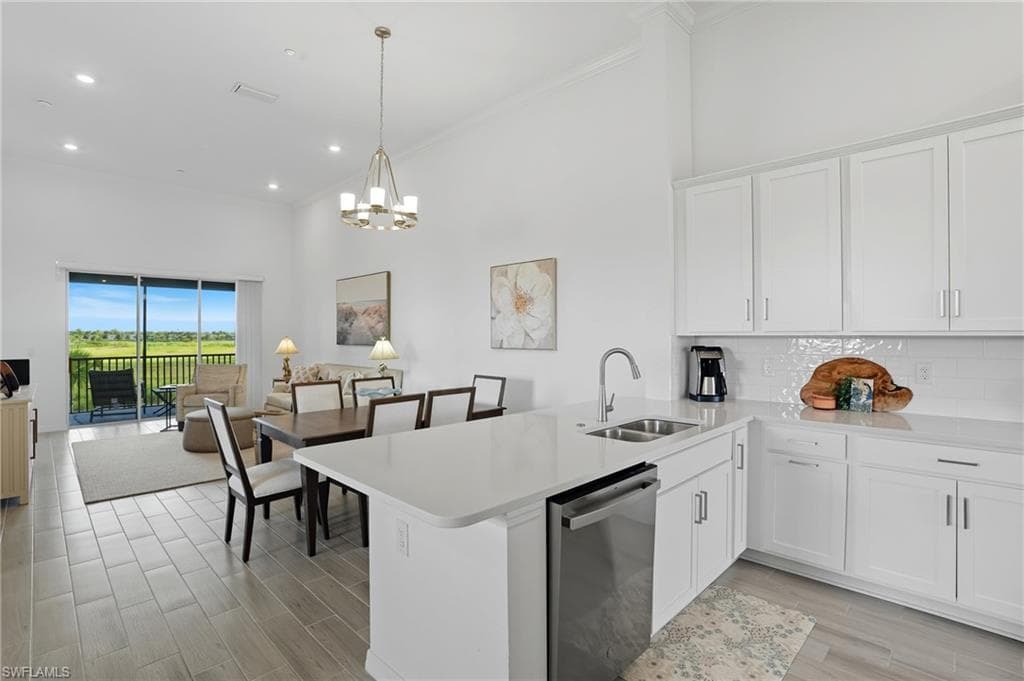 11861 Venetian Lagoon DR, FORT MYERS FL 33913-11