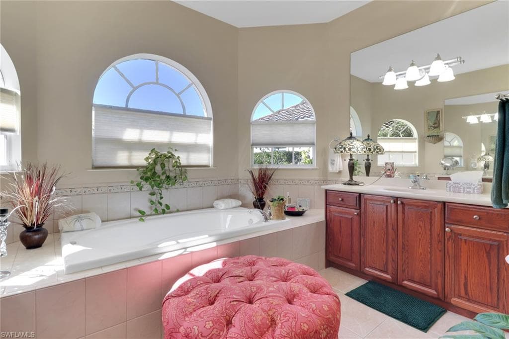 24908 Fairwinds LN, BONITA SPRINGS FL 34135-26
