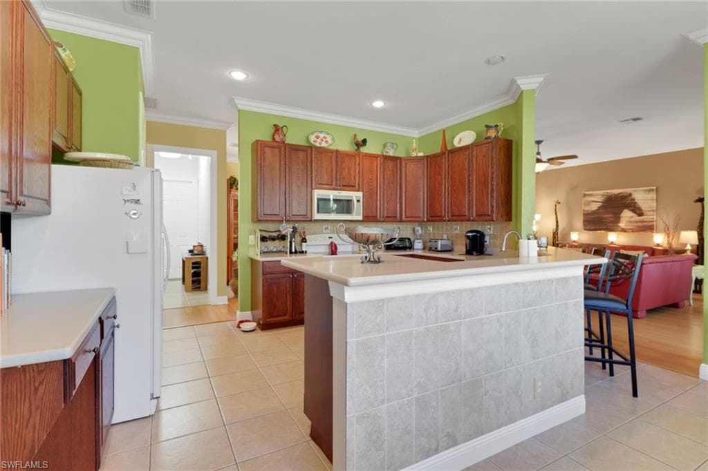 24908 Fairwinds LN, BONITA SPRINGS FL 34135-14