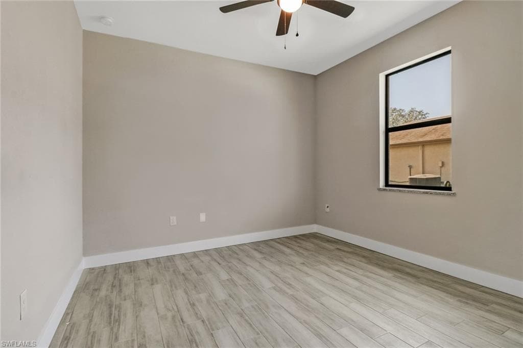 10621 Landau LN, BONITA SPRINGS FL 34135-16