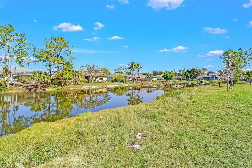 10621 Landau LN, BONITA SPRINGS FL 34135-21