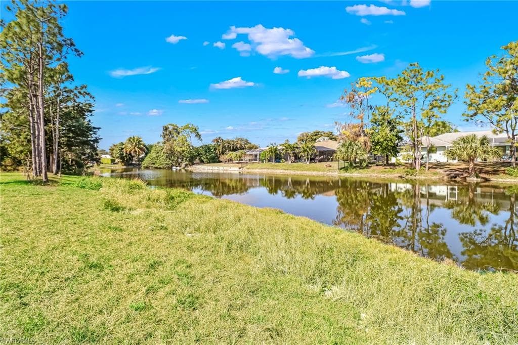 10621 Landau LN, BONITA SPRINGS FL 34135-23