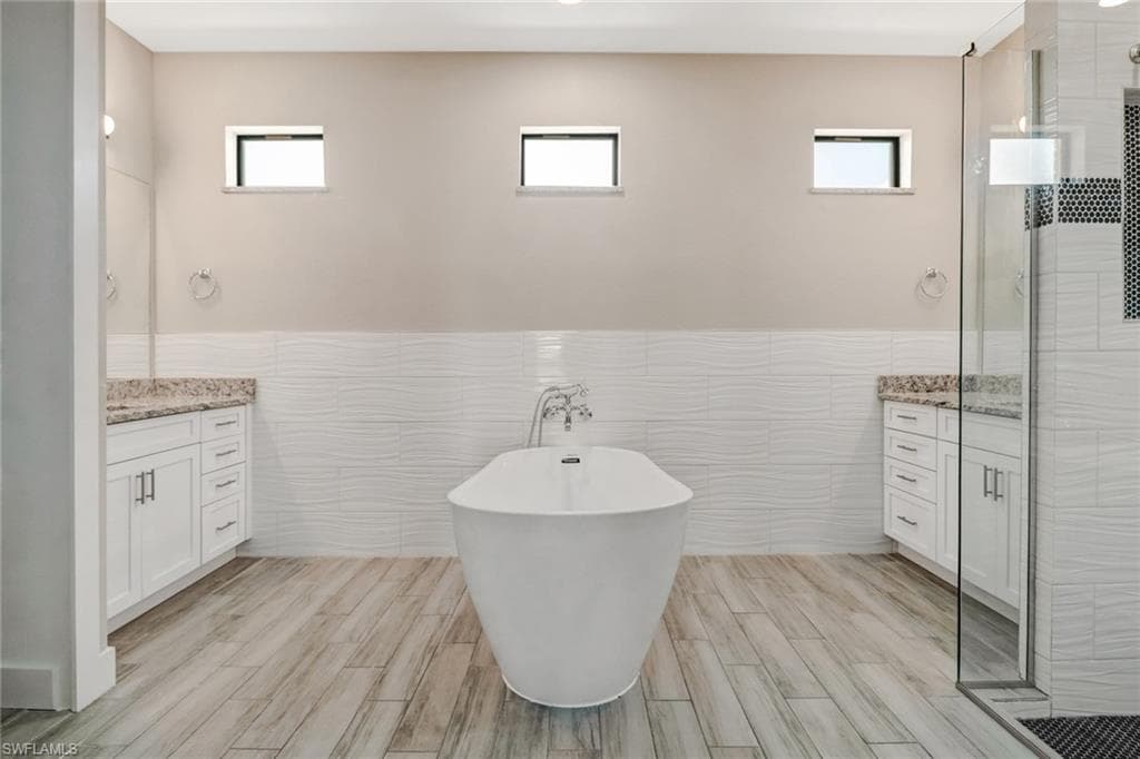 10621 Landau LN, BONITA SPRINGS FL 34135-10