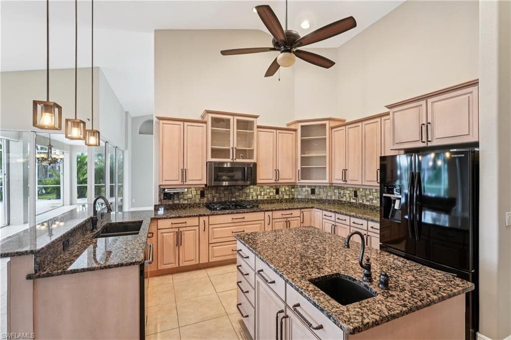 619 SW 43rd LN, CAPE CORAL FL 33914-13