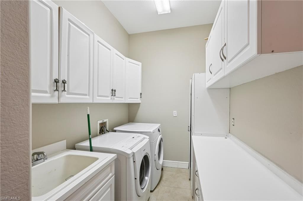 619 SW 43rd LN, CAPE CORAL FL 33914-28