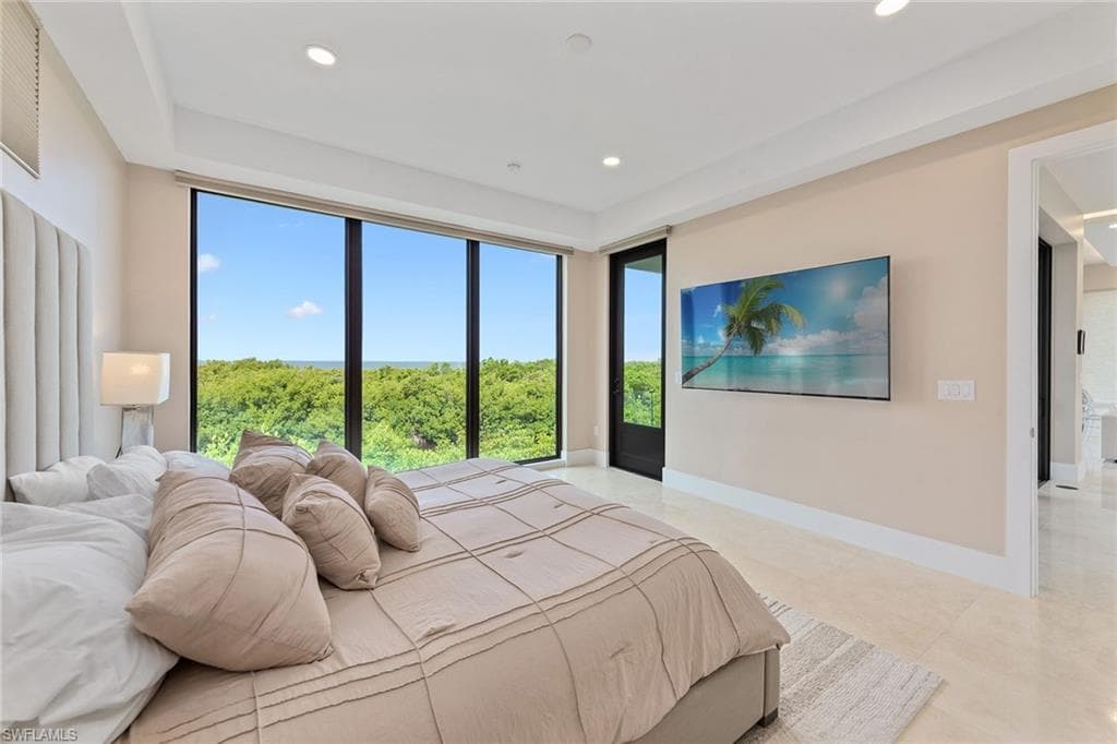 706 Waterside DR, MARCO ISLAND FL 34145-11