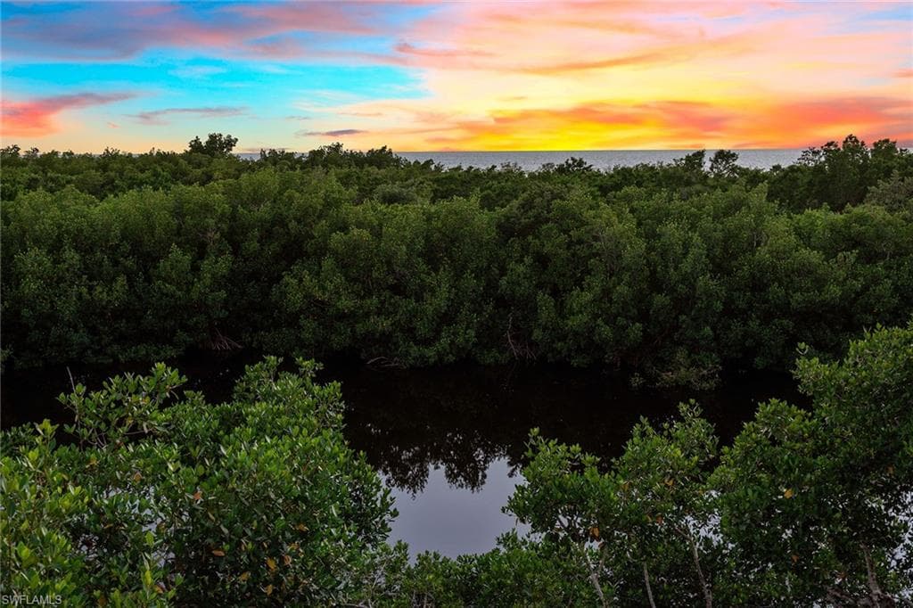 706 Waterside DR, MARCO ISLAND FL 34145-48