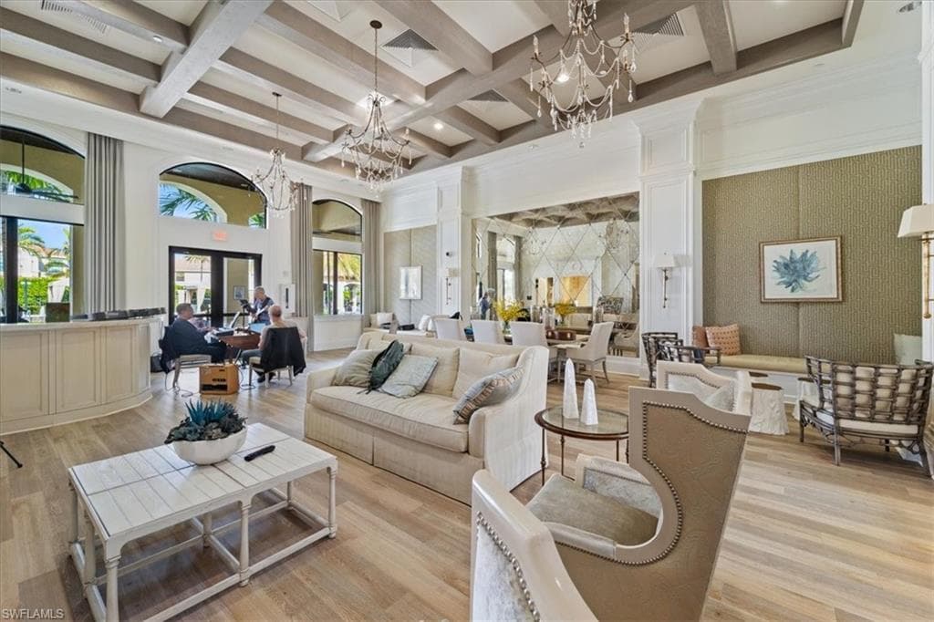 13884 Luna DR, NAPLES FL 34109-43