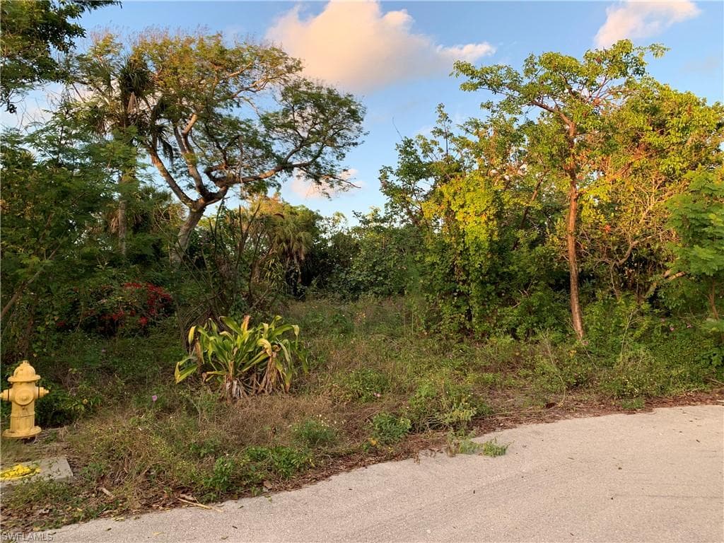 2090 Wild Lime DR, SANIBEL FL 33957-2