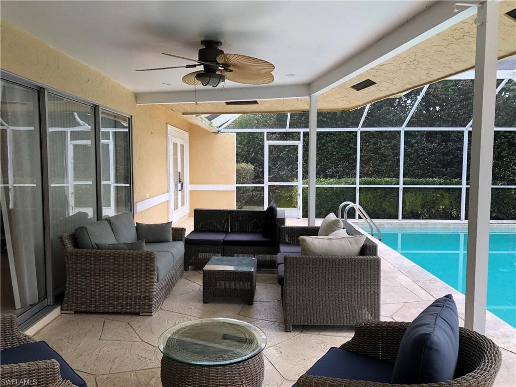 550 Forest Hills BLVD, NAPLES FL 34113-16