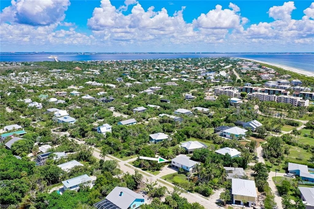 700 Nerita ST, SANIBEL FL 33957-42