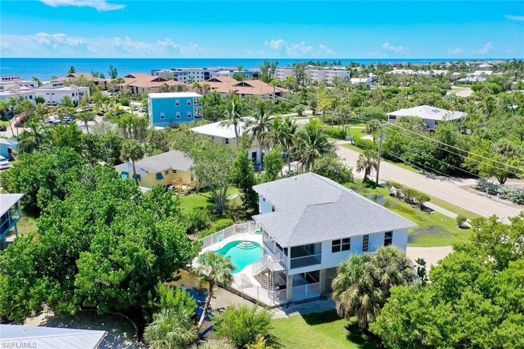 700 Nerita ST, SANIBEL FL 33957-2