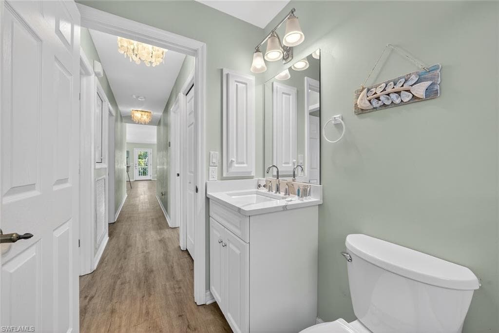 700 Nerita ST, SANIBEL FL 33957-32