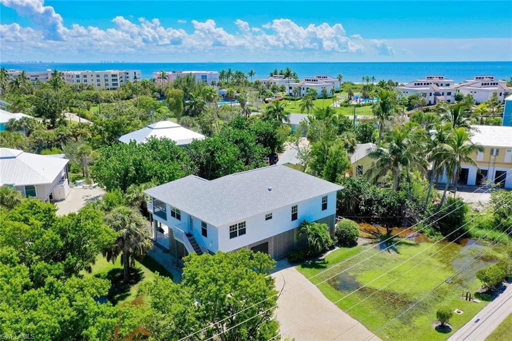 700 Nerita ST, SANIBEL FL 33957-38