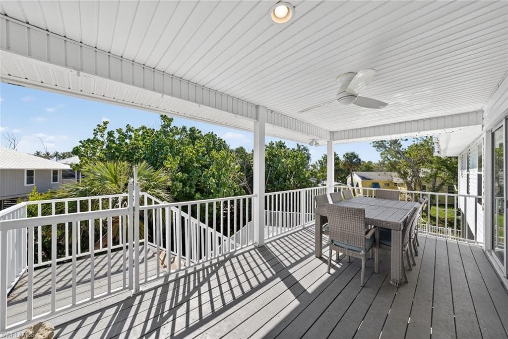 700 Nerita ST, SANIBEL FL 33957-7