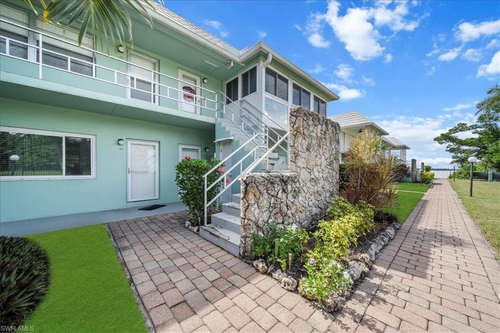 3225 E Riverside DR # 17A, FORT MYERS FL 33916-19