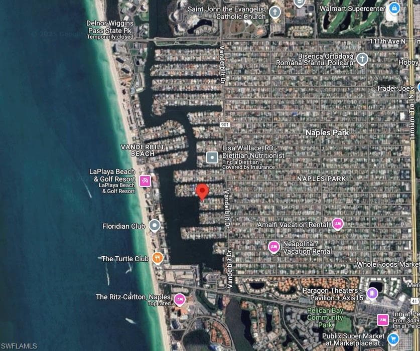 371 Bayside AVE-44