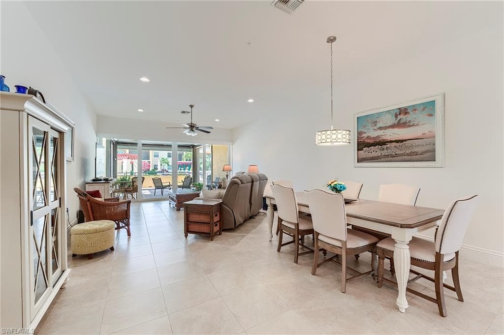 21530 Strada Nuova CIR # 215, ESTERO FL 33928-11