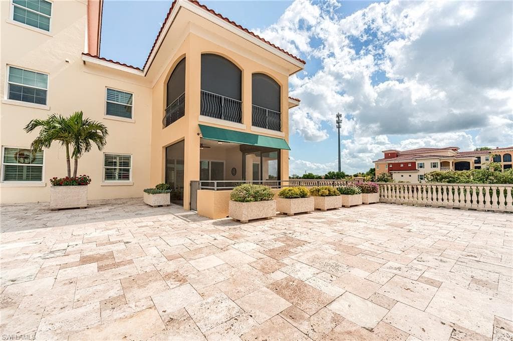 21530 Strada Nuova CIR # 215, ESTERO FL 33928-31