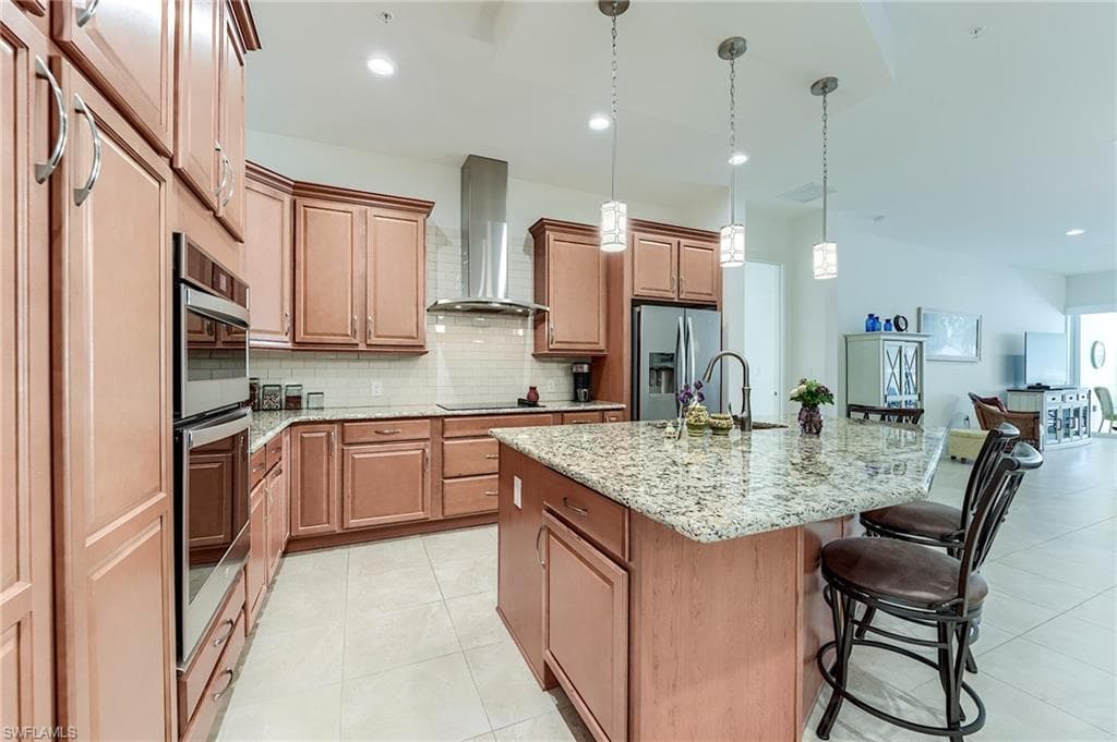 21530 Strada Nuova CIR # 215, ESTERO FL 33928-7