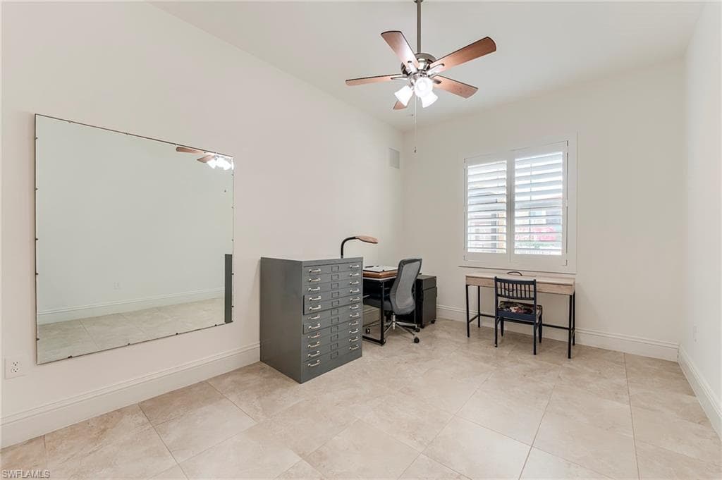 21530 Strada Nuova CIR # 215, ESTERO FL 33928-24