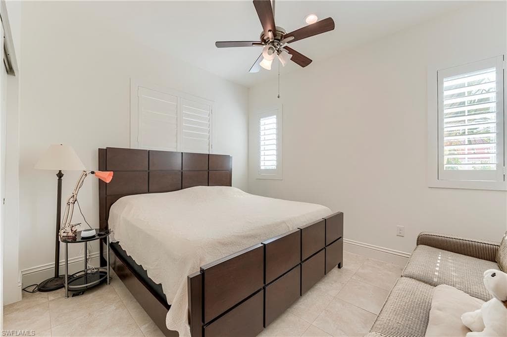 21530 Strada Nuova CIR # 215, ESTERO FL 33928-20