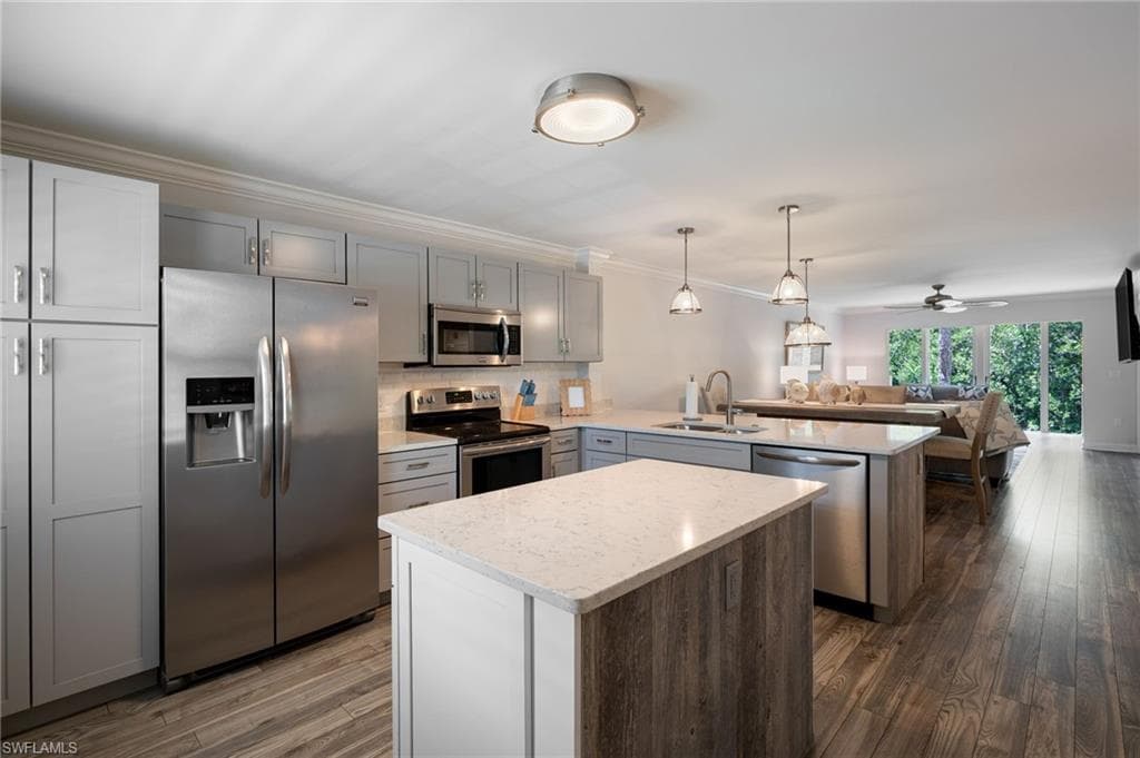 3021 Sandpiper Bay CIR E106-3