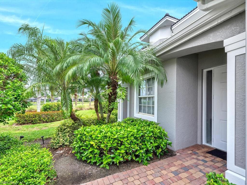 10221 Bellavista CIR # 203, MIROMAR LAKES FL 33913-2