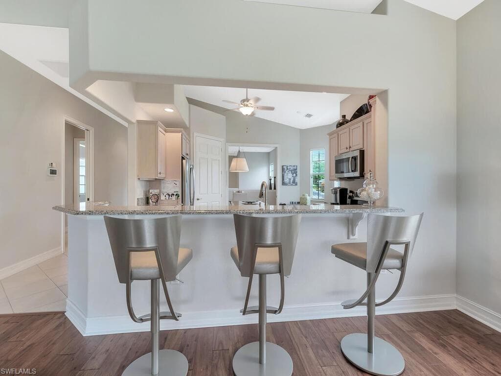 10221 Bellavista CIR # 203, MIROMAR LAKES FL 33913-7