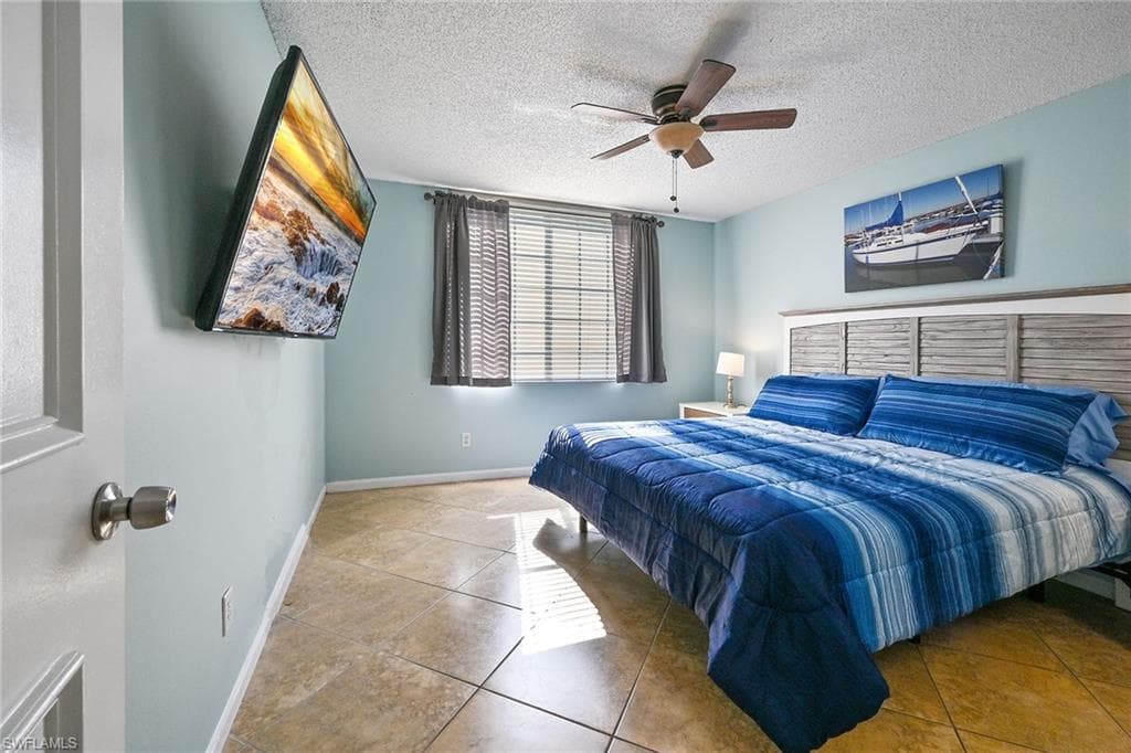 1265 Wildwood Lakes BLVD # 103, NAPLES FL 34104-13