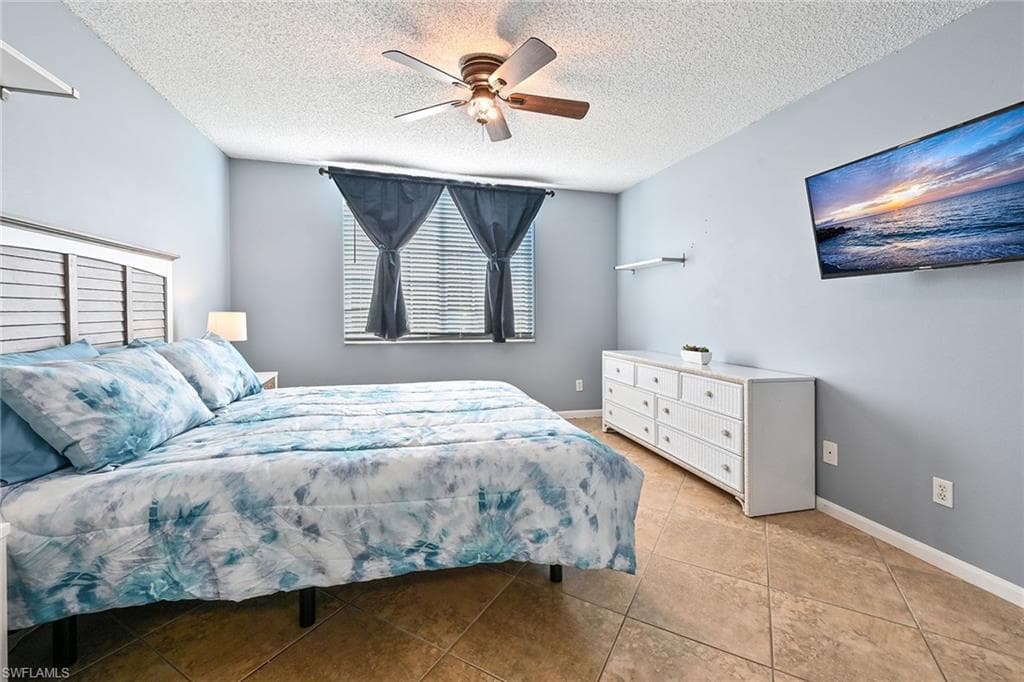 1265 Wildwood Lakes BLVD # 103, NAPLES FL 34104-17