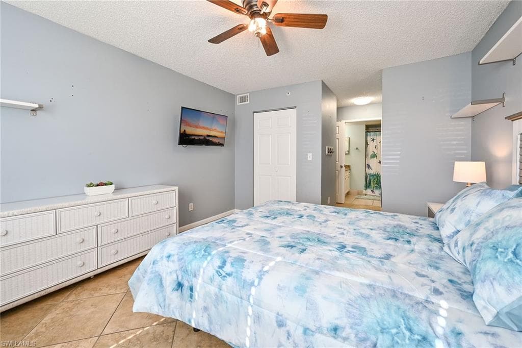 1265 Wildwood Lakes BLVD # 103, NAPLES FL 34104-18