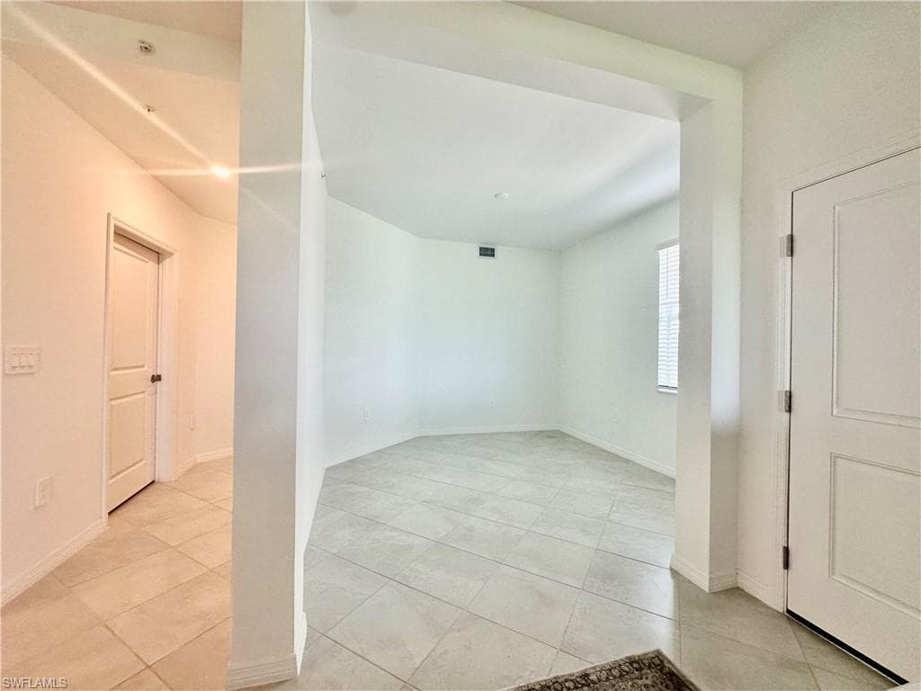 20610 Hazelnut CT 1511-19