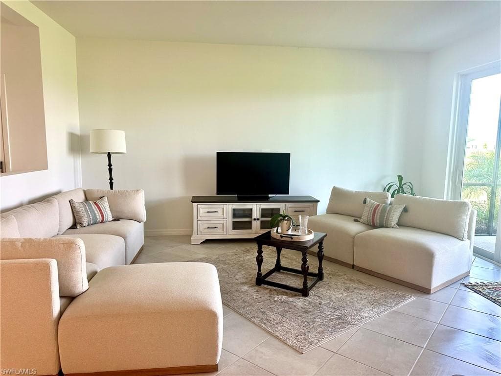 20610 Hazelnut CT 1511-17