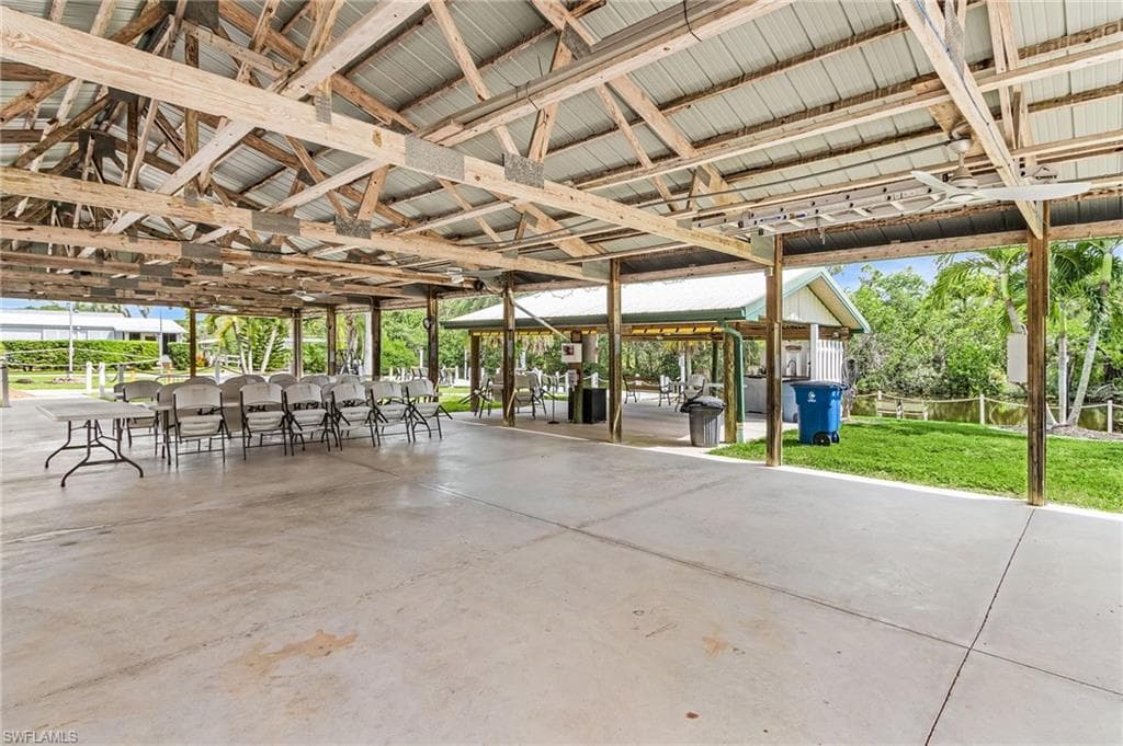 161 W Hampton DR, FORT MYERS FL 33908-29